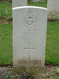Reichswald Forest War Cemetery - Brown, Douglas